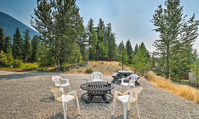 Eureka Maison | Eureka Tiny Home w/ Hot Tub & Community Beach!