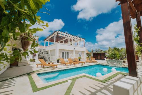Savaneta Appartement | Eva Oceanfront Spa Resort Poolrooftop By Lucha