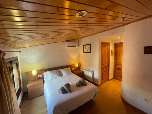 Prades Appartement | EVA & TRAVEL - CAL MARCEL - Habitacion
