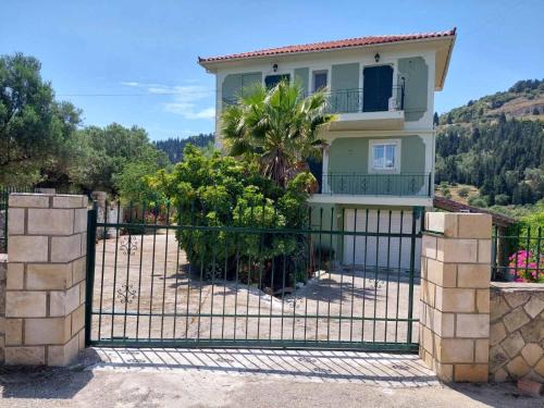 Parisata Maison | Evaggelatos Cottage