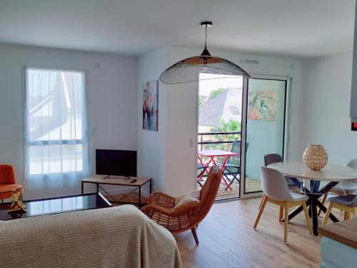 Fouesnant Appartement | Evasion chic au coeur de la ville et proche plage - Garage privé - Deux chambres