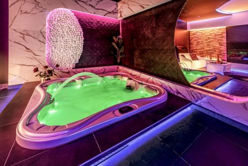Centre ville - Urbanistes Appartement | Evasion sensuelle et charnelle SPA