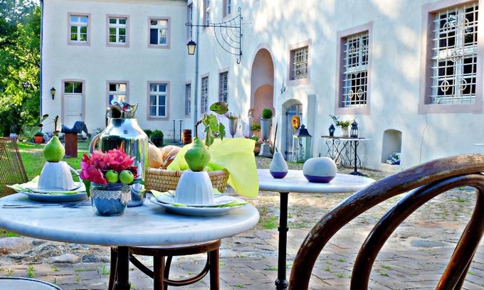 Neuenhagen Maison | Event- Kultur & B&B Kunst Schloss Neuenhagen Übernachten im Denkmal