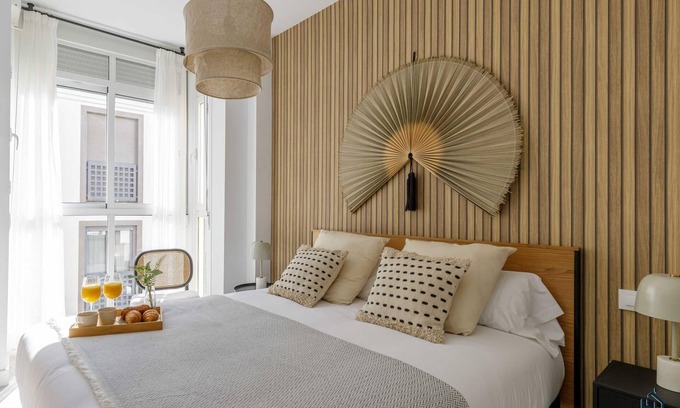 San Felipe Neri Appartement | Evergreen Centre Apartment living4malaga