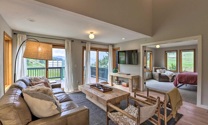 Evergreen Maison | Evergreen Mountain Duplex with Trail Access!