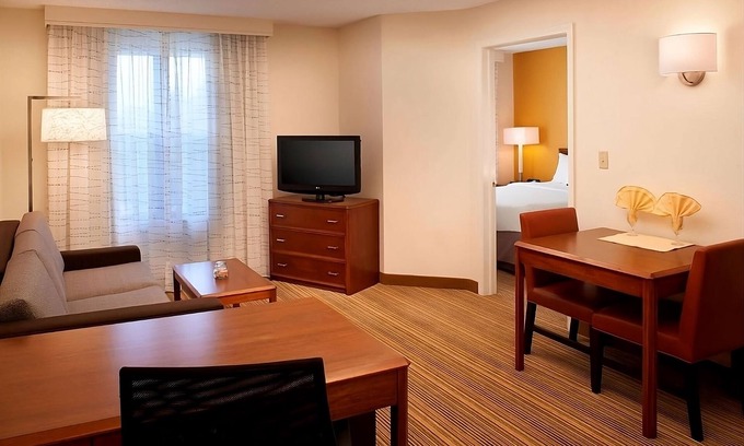 Waukegan Appartement | Everything You Need For The Perfect Vacation! Close to Independence Grove