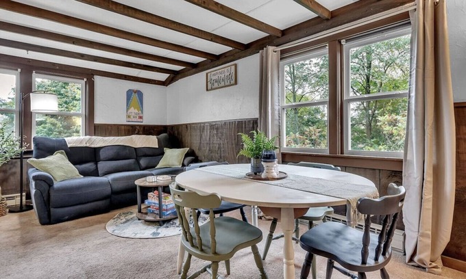 Ellicottville Appartement | EVL Small-Town Bliss