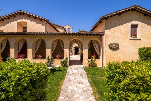 Sant'Anatolia di Narco Maison | Ex Convento Santa Croce-Country resort