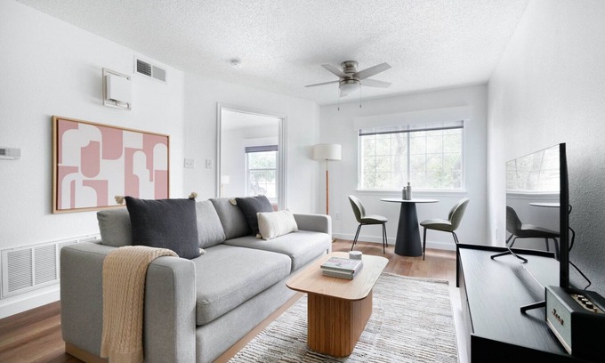 Gateway Appartement | Excellent Gateway 1BR w/ Gym, Pool, nr Soccer Field, by Blueground