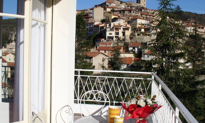 Vernet-les-Bains Appartement | Exceptionnel appartement au Sud grand ouvert sur la nature à Vernet les Bains