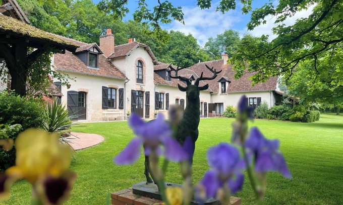 Cellettes Maison | Exceptional B&B combining nature, history and conviviality