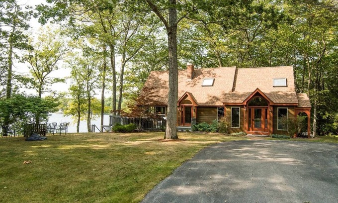 South Casco Maison | Exceptional, classic Lakefront House on Big Sebago Lake