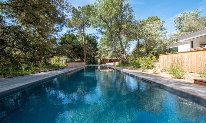 Les Portes-en-Re Maison | Maison contemporaine d'exception avec piscine de 25 mètres