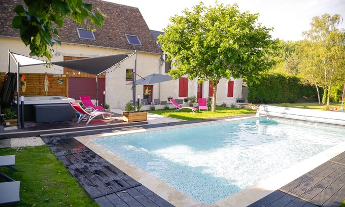 Cellettes Maison | Longère d'exception avec piscine et jacuzzi haut de gamme Châteaux de la Loire