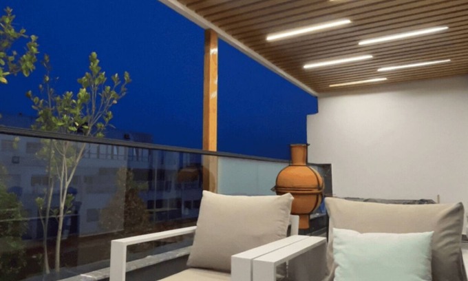 Branes Maison | Exceptional triplex 200m2 downtown with jacuzzi and table soccer, wifi & iptv