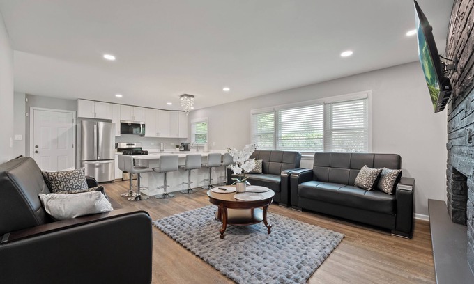 Willowbrook Maison | Exceptional Willowbrook retreat
