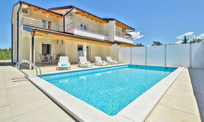 Plovanija Villa | Villa exclusive 4 étoiles - WiFi * piscine * grill