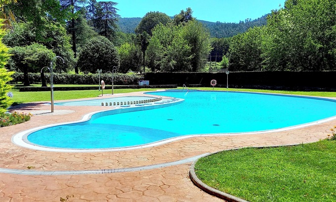 Mondariz-Balneario Appartement | Appartement Exclusif avec Piscine à Mondariz Balneario