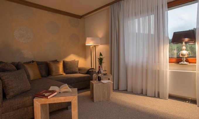 Niederlandenbeck Appartement | Exclusive apartments with separate living room/bedroom and balcony