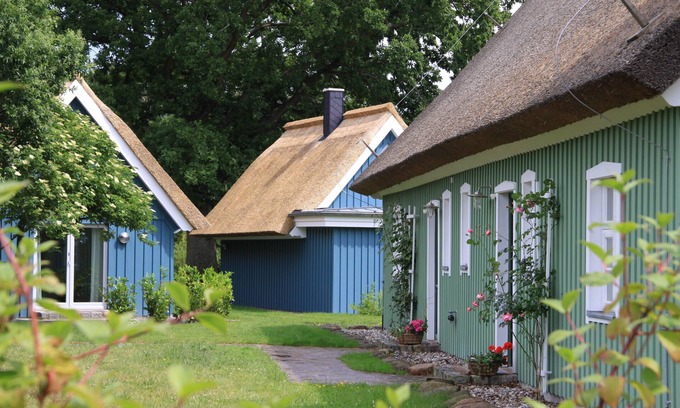 Wieck auf dem Darss Appartement | Exclusive apartment "Am Trommelplatz - Apartment 2" in a listed vacation home