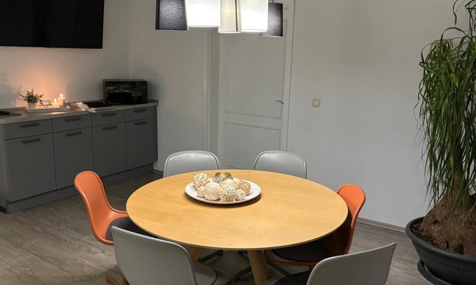 Plauen Appartement | Exclusive apartment, 136sqm, 4 bedrooms, max. 11 people, fully equipped