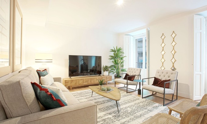 Cortes Appartement | Exclusive Apartment in Madrid Center. Madrazo I