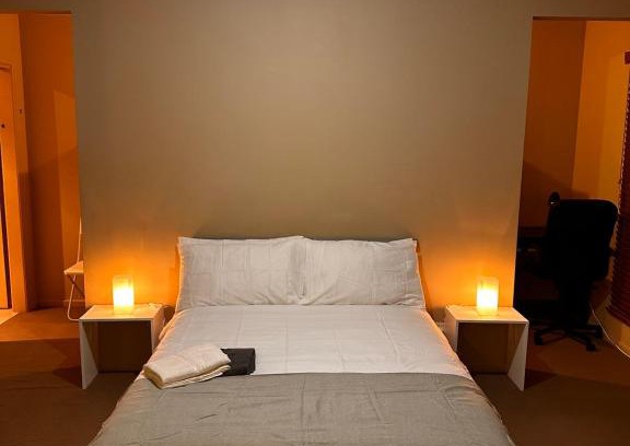 Sandhurst Maison | Exclusive B and B room