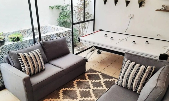 Zapopan Copropriété | Exclusive Bugambilias Lukasa Home alberca & airhockey.