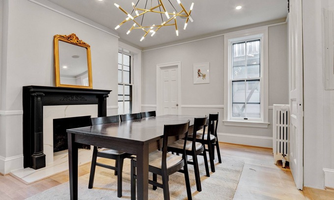 Dupont Circle Maison | Exclusive Large Retreat Dupont Circle & Concierge Service