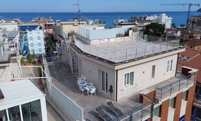 Alassio Appartement | Exclusive Penthouse, Sea View 100m from the beach