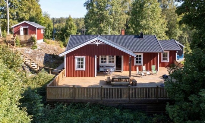 Odskolt Maison | Exclusive family accommodation in a fantastic and quiet location. Pets allowed!