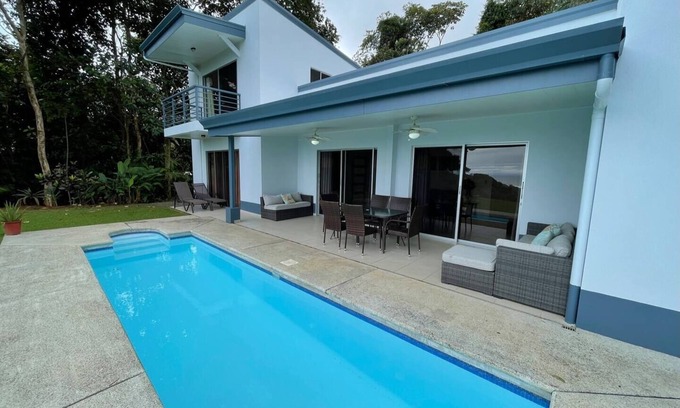 Punta Mala Maison | Exclusive Use of the Entire Home and the Three Ocean View Suites