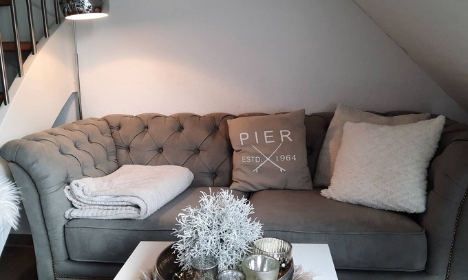 Norddeich Copropriété | Appartement exclusivement meublé avec de jolis détails, wifi, cabine chauffante