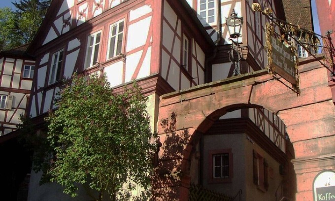 Miltenberg Appartement | Appartement dans une maison à colombage à Miltenberg, Rivière et Forêt à 1 min