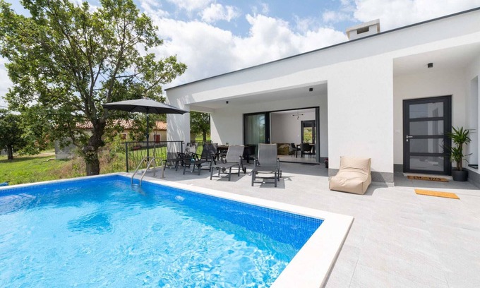 Kapelica Villa | Exclusive Villa Dream mit Pool Nahe Labin