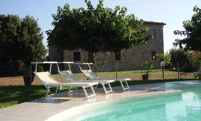 Chianni Villa | Villa exclusive pour les familles avec enfants et les groupes. Route des Vins.