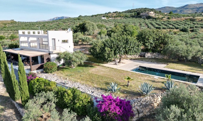 Caltabellotta Maison | Exclusive villa with private pool in secluded location surrounded by Sicilian olive groves