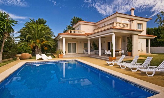 Badia Blava Villa | Villa exclusive avec piscine privée, terrasses et vues.