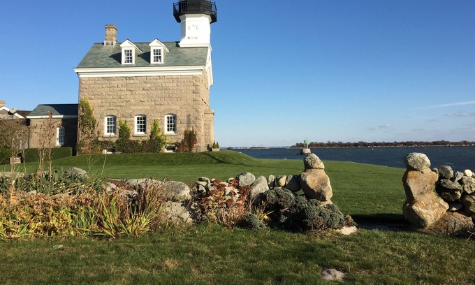 Noank Cottage | Front de mer exclusif, vues à couper le souffle à Noank, près de Mystic & Groton Long Pt