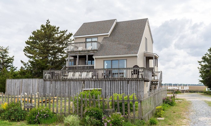 Broadkill Beach Maison | PROCHE REHOBOTH, LEWES ET FREDERICA! TRAJET PRIVÉ DE LA PLAGE, RAMPE DE BATEAU EN CIMENT ET QUAI