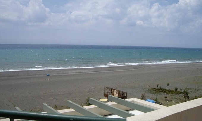 Benajarafe Appartement | exclusivo Atico en primera línea de playa