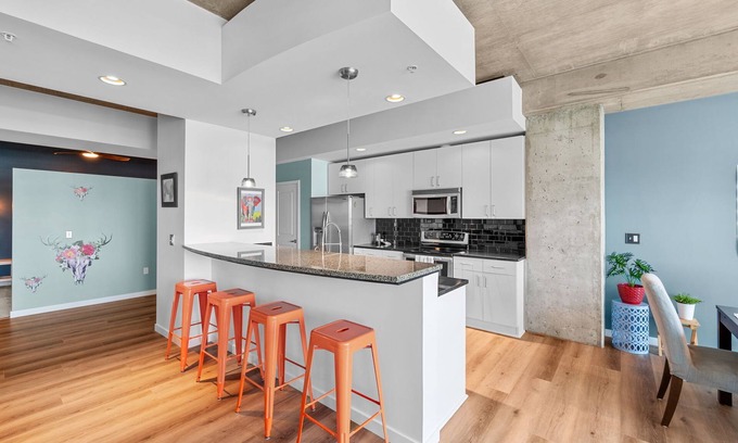 LoDo Copropriété | Executive Downtown Denver Condo - Amazing Views - Gym - Dog Friendly
