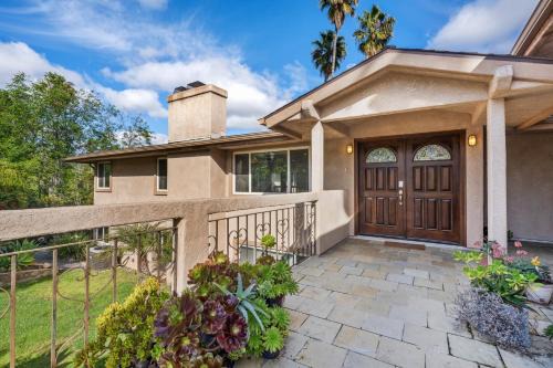 Mount Helix Maison | Executive Retreat - Renovated - Spacious - Views
