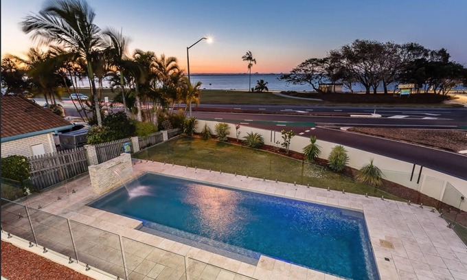 Newport Appartement | "Executive Style & Location" - Newport Q 4020