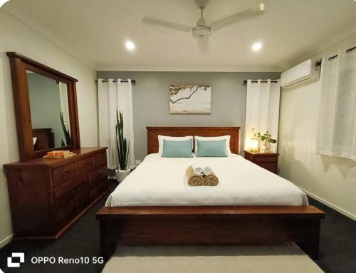 Holmview Maison | Executive Suite