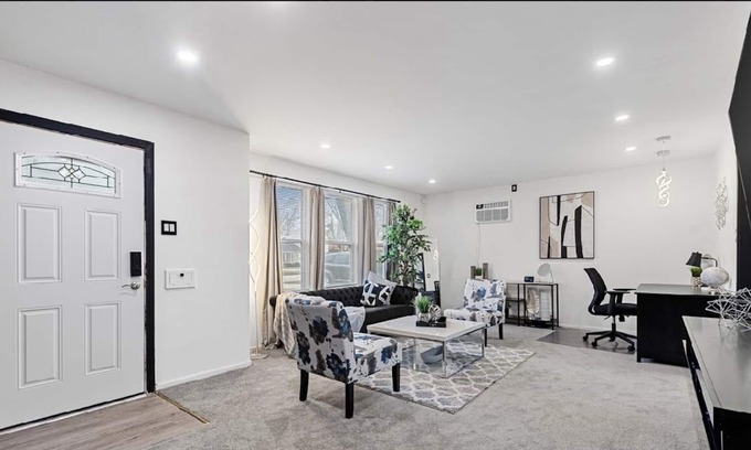 Homewood Maison | Executive suite, work and play ready!!!!