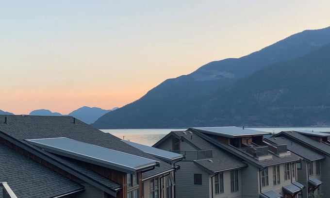 Britannia Beach Maison | Executive Townhome w/ Ocean & Mountain Views