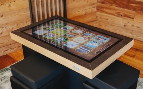 Hinterzarten Appartement | Exklusive King Suite mit Game Table in Hinterzarten