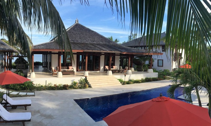 Savannah Sound Maison | Exotic Beachfront Home ~ Exclusive Windermere Island, Eleuthera