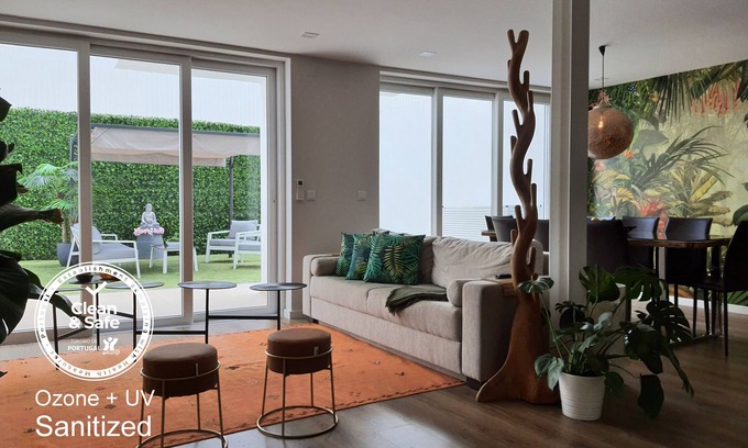 Linda-a-Velha Appartement | Exotic Fusion Double Suite With Garden